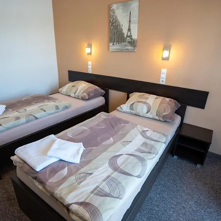 托斯卡纳旅馆 3* 尼特拉